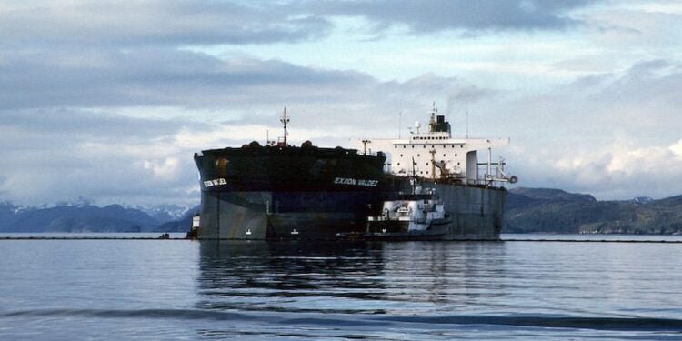 U.S., Alaska End Pursuit of Additional Payout Over Exxon Valdez Oil Spill