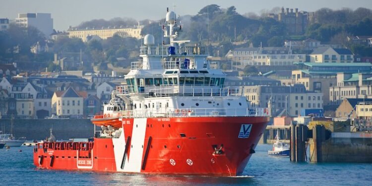 Vroon to Lay-Up A Dozen Offshore Vessels