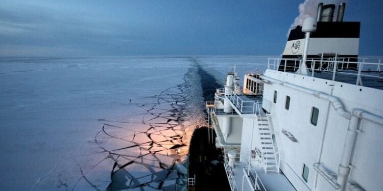 China-Led Joint Venture in talks to Build $1.6 Billion Arctic LNG Carriers
