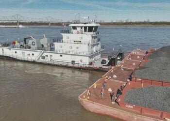 Crounse Takes Delivery of New Towboat from Conrad