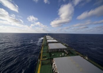 Dry Bulk Shipping Turmoil Set to Extend Well Into 2016