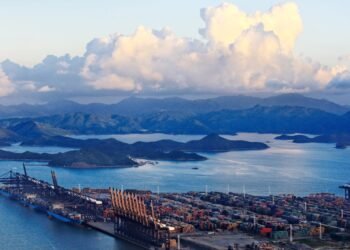 To Beat Congestion, Asian Box Terminal Operations Need Revolution, Not Evolution