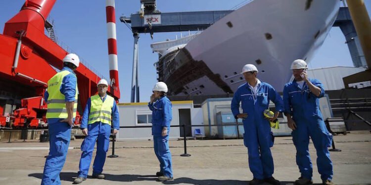 Ship Photos of the Day – ‘Oasis 3’ Under Construction at STX France