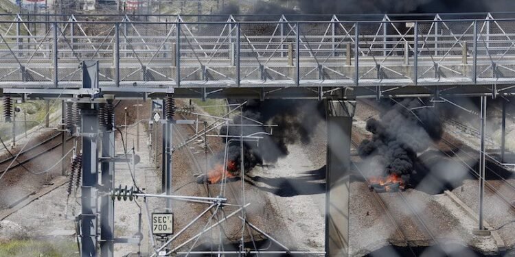 Channel Tunnel Shut for Second Day as Ferry Workers Block French Port of Calais