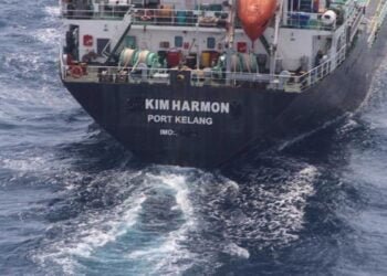 Pirates Flee Hijacked Product Tanker, Crewmember Reported Shot