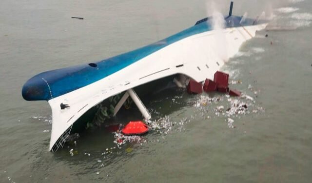 27 Companies Competing for Sewol Salvage Contract