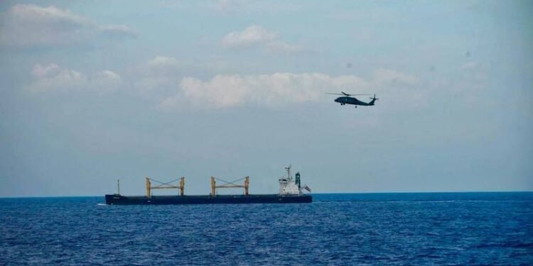 Somali Forces, Foreign Navies Prepare Attack on Hijacked Ship