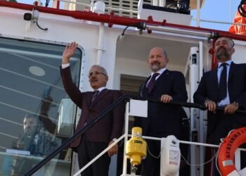 Sanmar Delivers Two Tugs