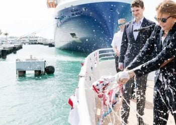 American Cruise Lines Christens New Coastal Cat American Glory