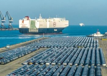 BYD's First Chartered Vessel Sets Sail with 5,000 EVs for Europe