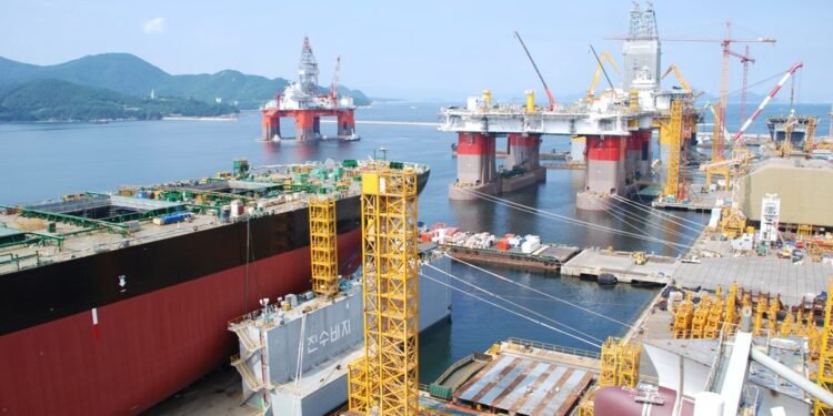 South Korea’s ‘Big Three’ Shipbuilders Post Record Loss as Offshore Downturn Bites