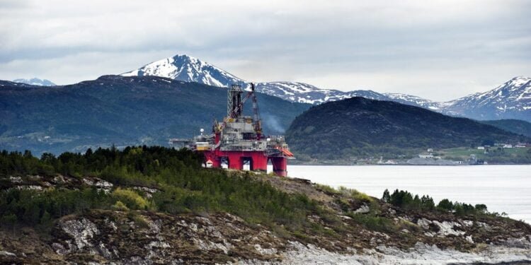 offshore drilling rig in norway