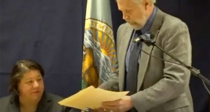 Alaska O&G lease sale attracts only one bid oil and gas lease sale bid