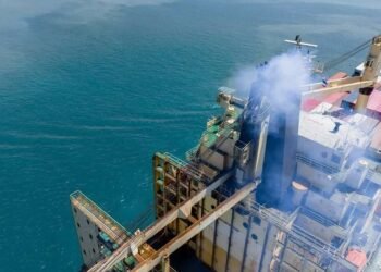 Pressure Builds for Charge on Shipping Sector's CO2 Emissions