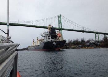 Grounded Bulk Carrier Stopping Traffic on St. Lawrence River