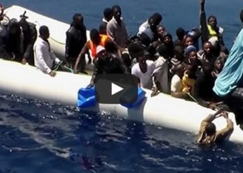 Raw Video: Chaotic Migrant Rescue by Cargo Ship Caught on Tape