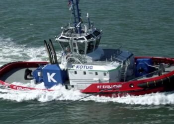 Nice Moves – Hybrid Tug RT Evolution Shows Its Stuff During Escort Trials