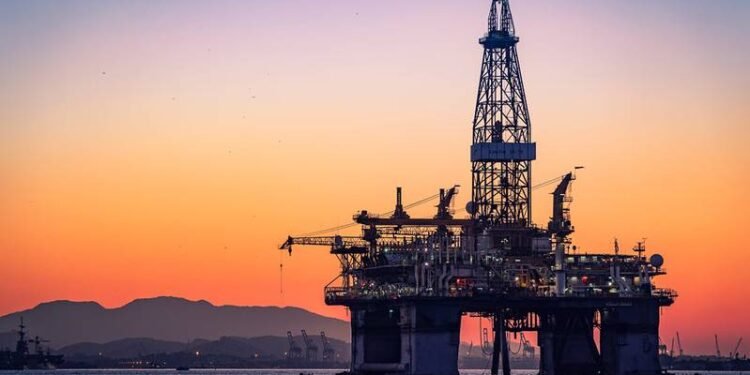 Esgian Week 16 Report: Rigs on the Move