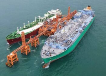 MOL and Gaz-System Sing Long-Term FSRU Charter for New Polish LNG Terminal