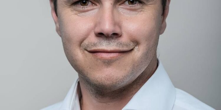 Trafigura to Deploy GHG Emissions Measuring System on LNG Carrier Trafigura to Deploy GHG Emissions Measuring System on LNG Carrier