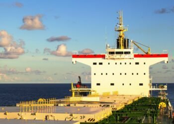 Not Even Blowtorches Can Ignite the Worst-Ever Dry Bulk Shipping Market