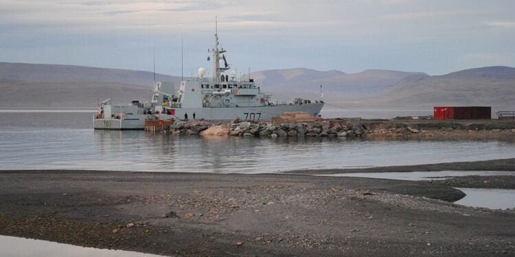 Canada Delays Opening of Crucial Arctic Naval Port Until 2018