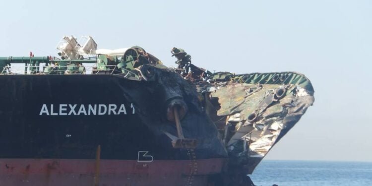 Incident Photos: Tanker and Containership in Head-On Collision Off Jebel Ali
