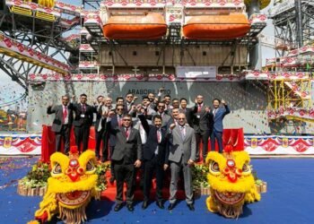 Keppel O&M hands over rig