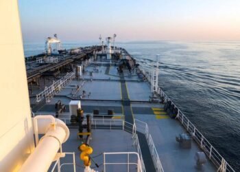 Iran to Unload Crude from Seized Tanker Advantage Sweet