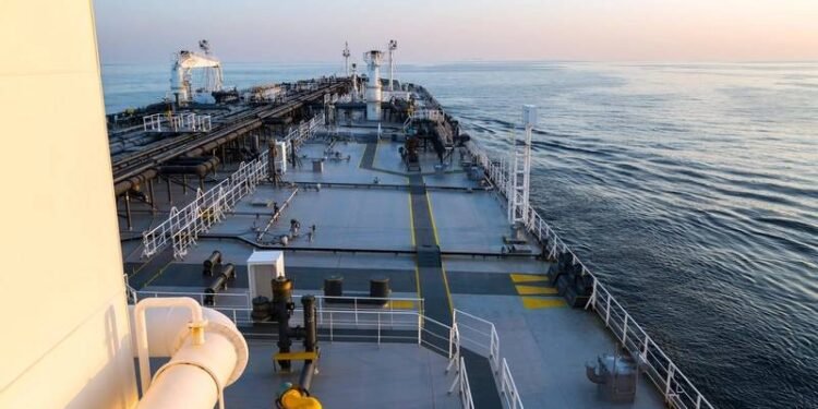 Iran to Unload Crude from Seized Tanker Advantage Sweet