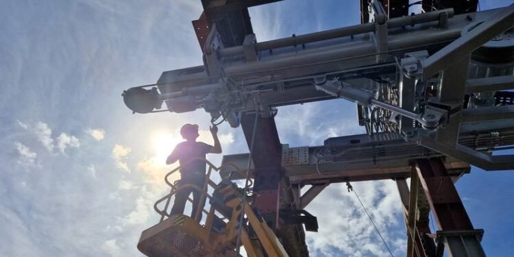 Vestdavit Hits New Sales Record as Orders Increase 76% From Last Year