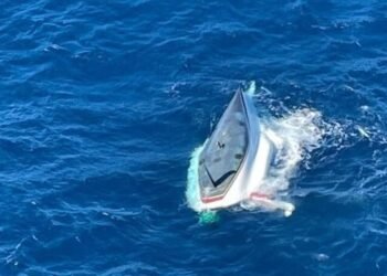 One Dead in Yacht Capsizing Near Great Barrier Reef