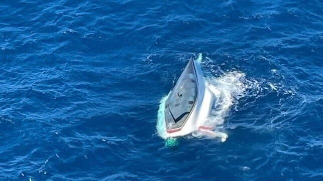 One Dead in Yacht Capsizing Near Great Barrier Reef