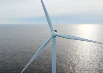 Ørsted Powers Up All Turbines at First US Commercial-Scale Offshore Wind Farm